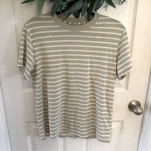 Lululemon All Yours tee // size 4